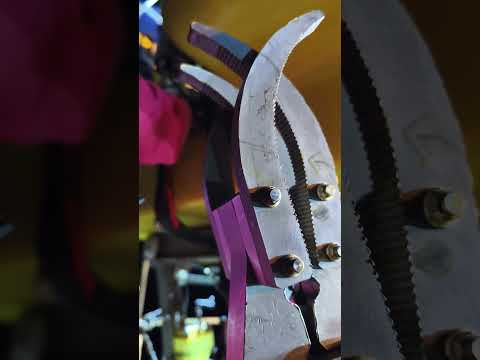 Installing an underwater positioning device on an ROV