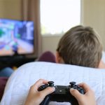 Det överraskande hemliga vapnet i föräldraskap: Varför fler mammor börjar spela videospel